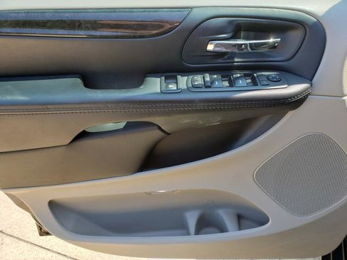 Used 2017 Dodge Grand Caravan SE w/ Power Window Group image 11