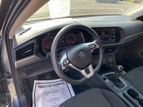 Used 2019 Volkswagen Jetta S image 19