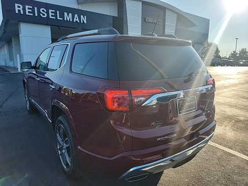 Used 2018 GMC Acadia Denali w/ Technology Package image 5