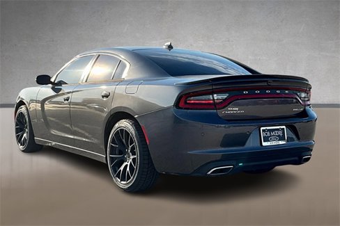 Used 2015 Dodge Charger SXT w/ Driver Confidence Group image 12