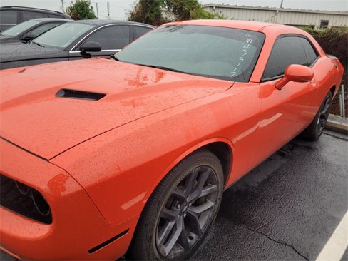 Used 2021 Dodge Challenger SXT w/ Blacktop Package image 10