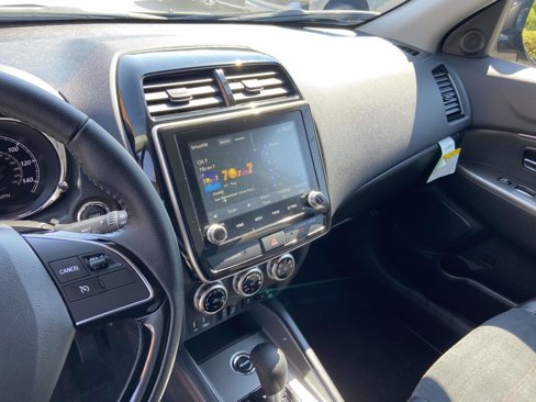 Used 2024 Mitsubishi Outlander Sport SE image 12
