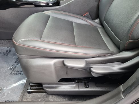 Certified 2024 Chevrolet Trax RS w/ Sunroof Package image 16