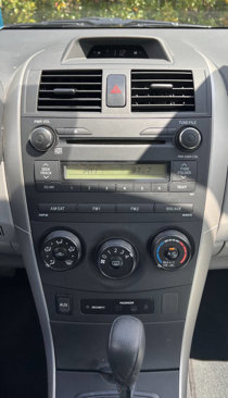 Used 2013 Toyota Corolla LE Special Edition image 20