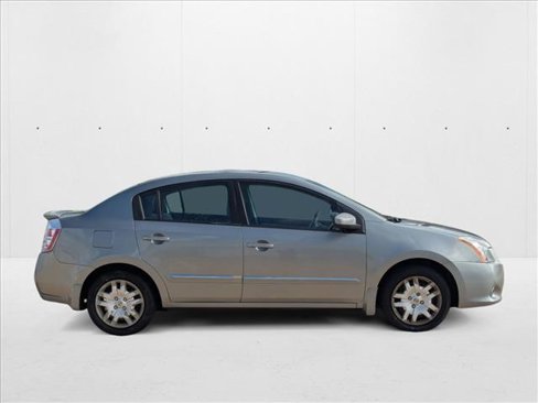 Used 2012 Nissan Sentra 2.0 S image 4