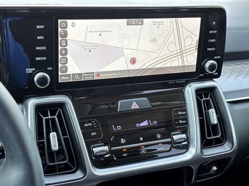 Used 2023 Kia Sorento S image 15