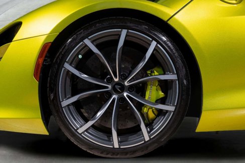 Used 2023 McLaren Artura image 14
