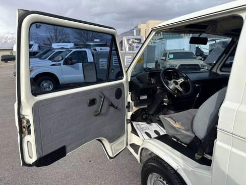 Used 1990 Volkswagen Vanagon image 11