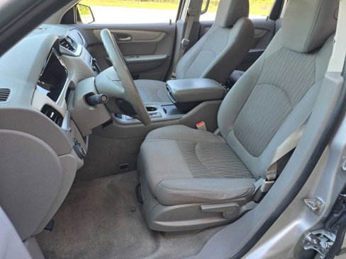 Used 2017 Chevrolet Traverse LS image 8
