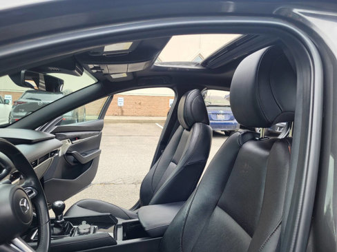 Used 2022 MAZDA MAZDA3 s image 18