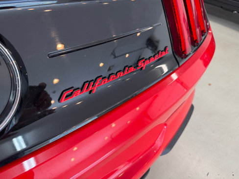 Used 2019 Ford Mustang GT Premium w/ Equipment Group 401A image 26