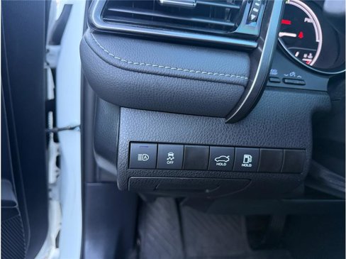 Used 2023 Toyota Camry SE image 26