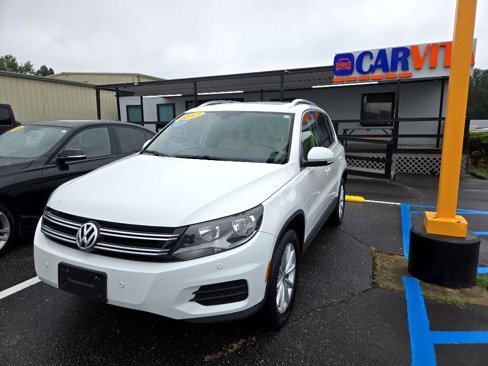 Used 2017 Volkswagen Tiguan Wolfsburg Edition image 2