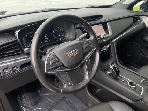 Used 2021 Cadillac XT5 Premium Luxury image 18