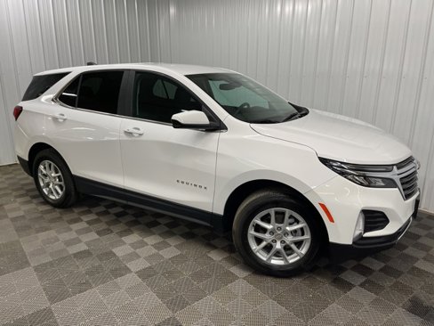 Used 2022 Chevrolet Equinox LT image 1