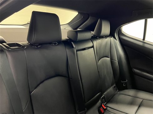 Used 2025 Lexus UX 300h FWD image 13