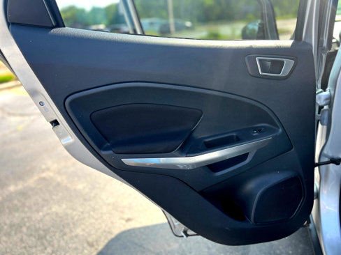 Used 2018 Ford EcoSport SE w/ SE Convenience Package image 30