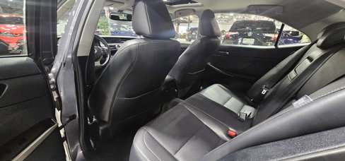 Used 2016 Lexus IS 300 AWD image 18