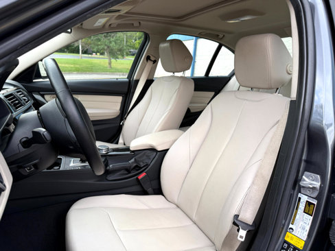 Used 2016 BMW 320i xDrive Sedan image 14