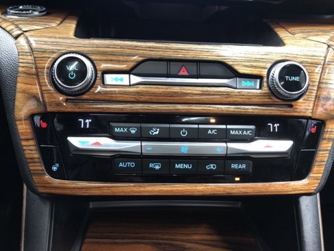 Certified 2020 Ford Explorer XLT w/ Equipment Group 202A image 16