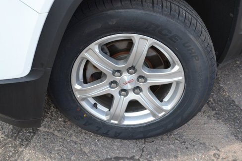 Used 2019 GMC Acadia SLE image 37
