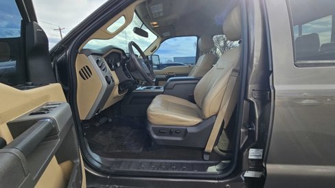 Used 2015 Ford F250 Lariat w/ Chrome Package image 9
