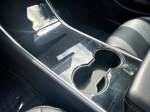 Used 2020 Tesla Model 3 Long Range image 18