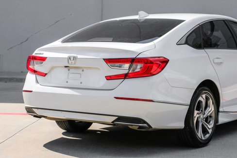 Used 2019 Honda Accord EX image 4