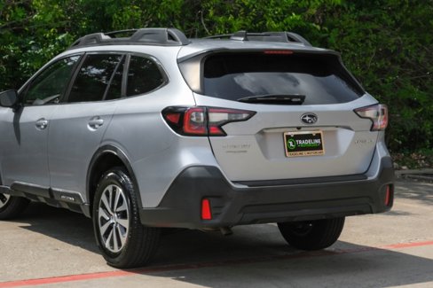 Used 2020 Subaru Outback Premium image 14