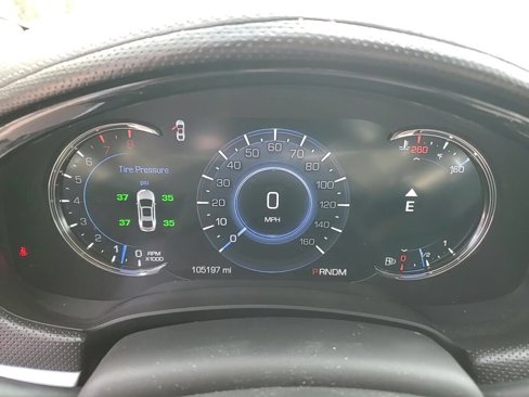 Used 2016 Cadillac XTS Premium image 16