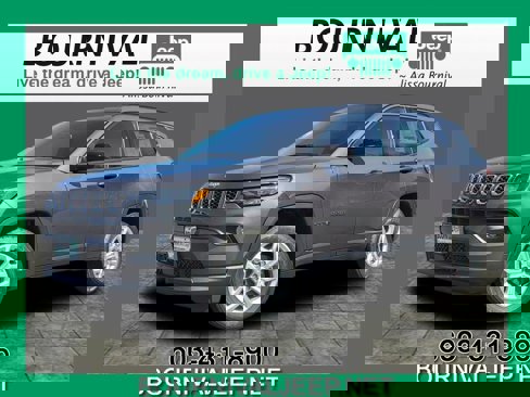 New 2024 Jeep Compass Latitude w/ Sun and Sound Group image 1