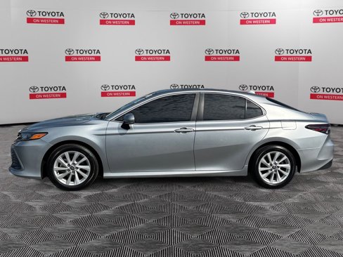 Used 2024 Toyota Camry LE w/ Convenience Package image 2