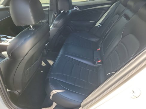 Used 2022 Kia Stinger GT2 image 10