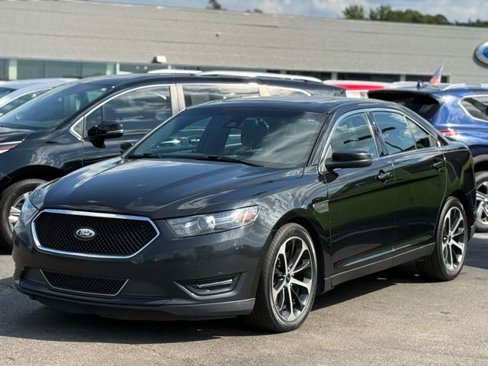 Used 2015 Ford Taurus SHO w/ Equipment Group 401A image 35
