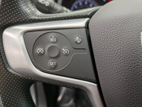 Used 2024 GMC Terrain SLE image 17