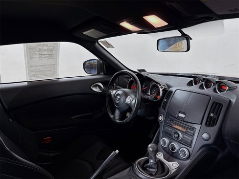 Used 2011 Nissan 370Z Coupe image 19
