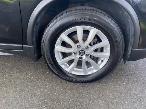 Used 2019 Nissan Rogue SV image 24