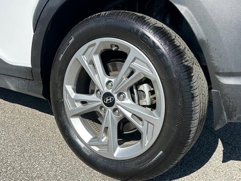 Used 2023 Hyundai Kona SEL image 31