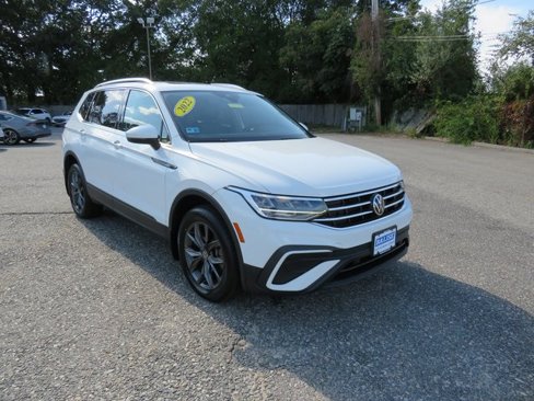 Used 2022 Volkswagen Tiguan SE image 7