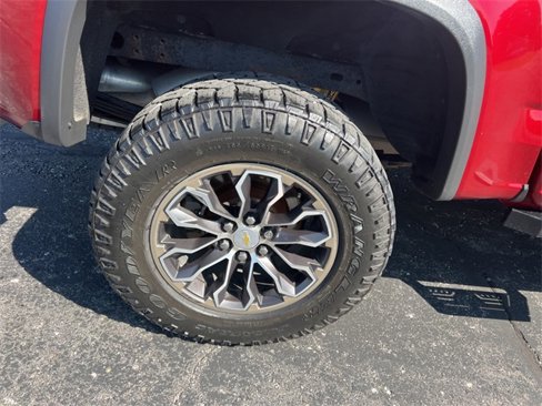 Used 2018 Chevrolet Colorado ZR2 image 25