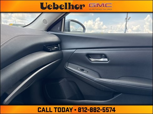 Used 2024 Nissan Sentra SV image 30