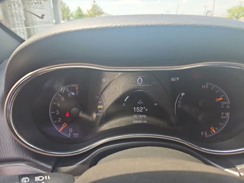 Used 2016 Jeep Grand Cherokee Limited image 9