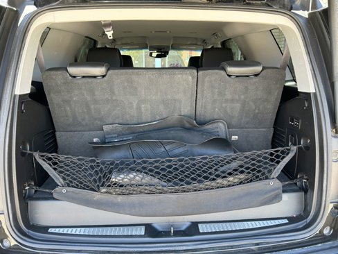 Used 2017 Chevrolet Tahoe LT w/ Luxury Package image 12