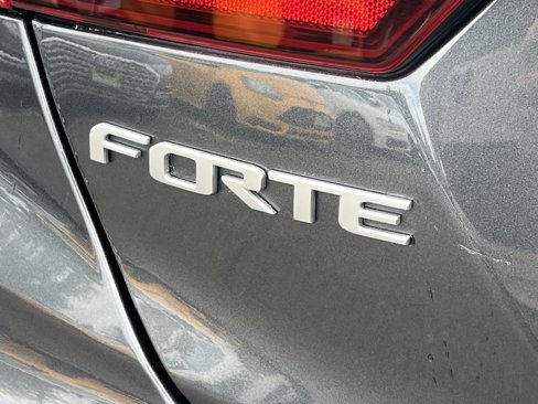 Used 2022 Kia Forte GT-Line w/ GT-Line Technology Package image 22