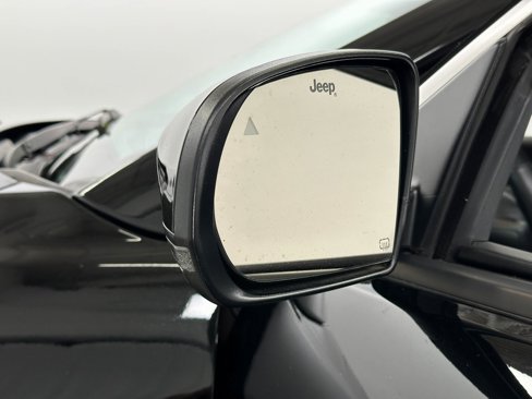 Certified 2022 Jeep Compass Limited image 23