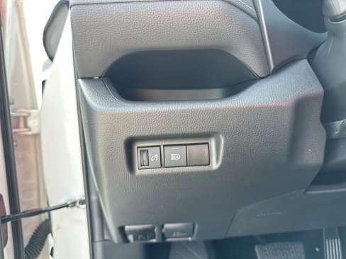 Used 2024 Toyota RAV4 XLE image 32