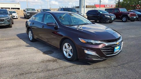 Used 2020 Chevrolet Malibu LS w/ Driver Confidence Package II image 2