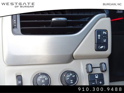 Used 2015 GMC Yukon Denali w/ Open Road Package image 26