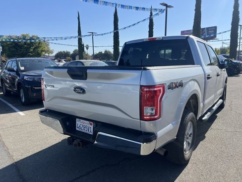 Used 2015 Ford F150 XLT image 8