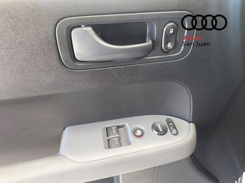 Used 2005 Honda Element LX image 32